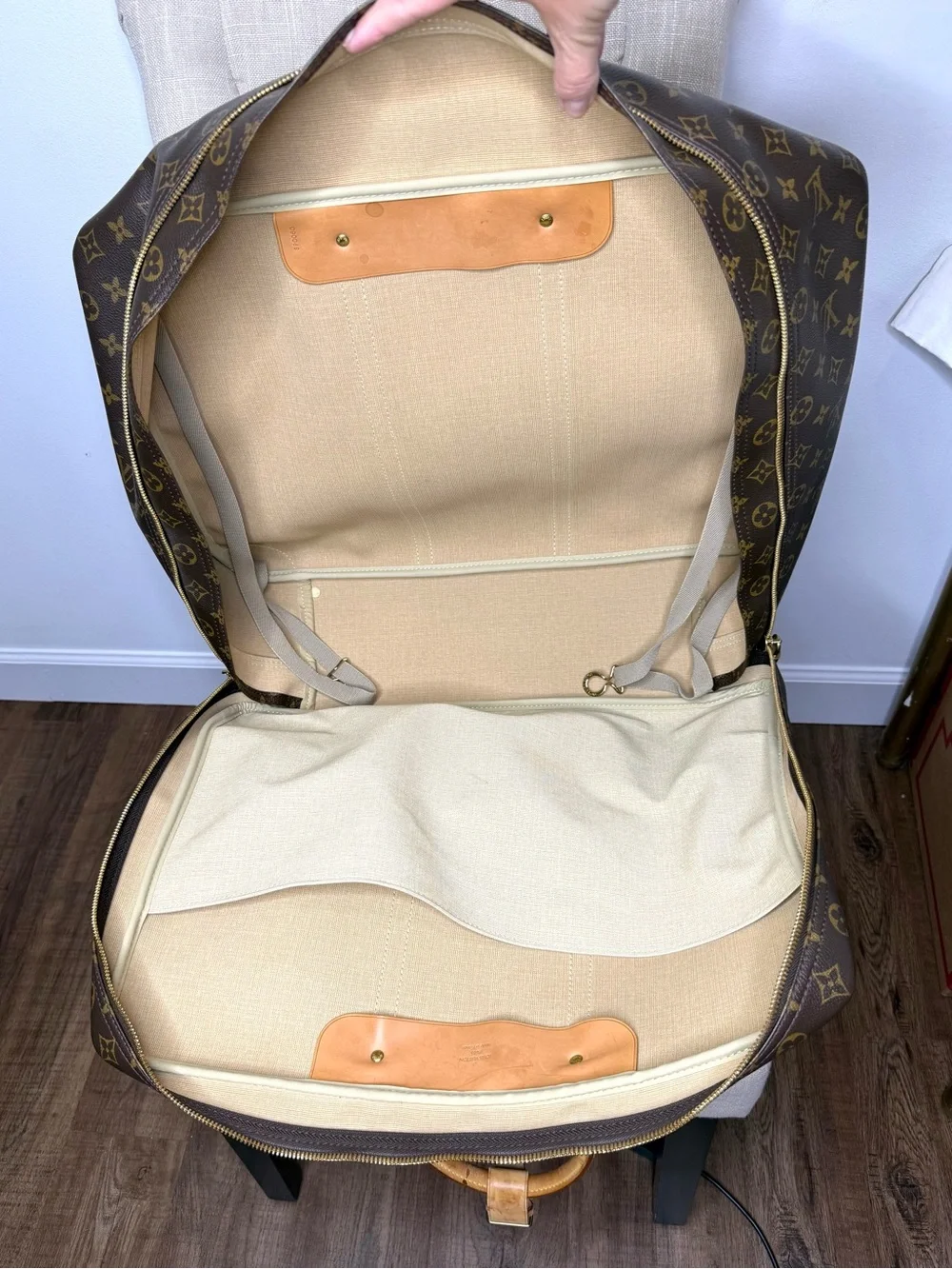 Authentic Louis Vuitton Sirius 50 travel bag luggage brown monogram LV M41506